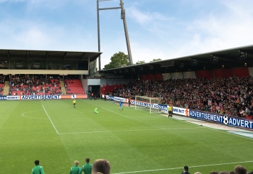 1,6 m  Panneau LED pour stade SBO-LED10G, écran LED de stade, 1 Panneau, TecMaschin 
