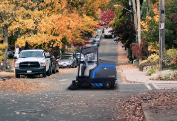 Balayeuse de voirie de rue à batterie SKM80E, 15.200 m²/h, 1.950 mm x 2.190 mm x 2.085 mm, wipeket 