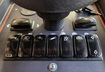 Balayeuse de voirie de rue à batterie SKM80E, 15.200 m²/h, 1.950 mm x 2.190 mm x 2.085 mm, wipeket 